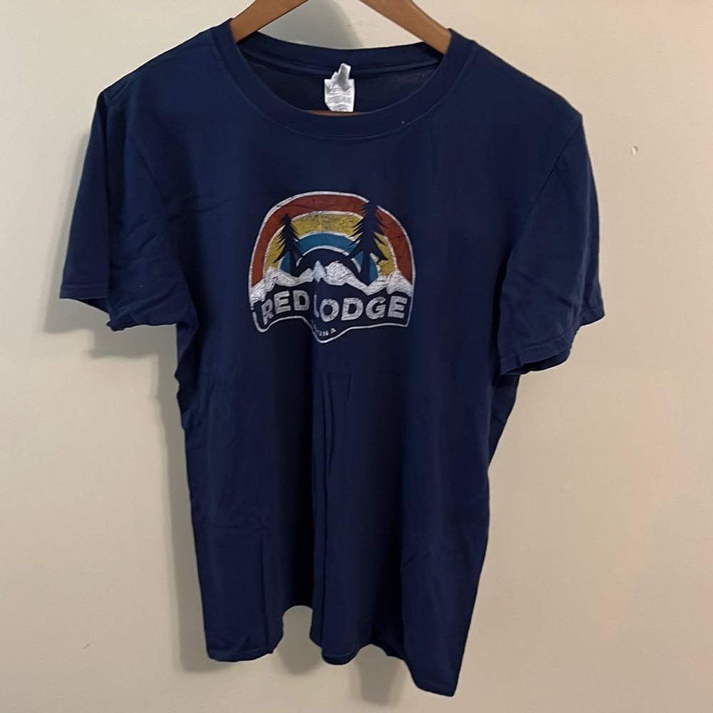 Gildan | Red Lodge T-shirt M